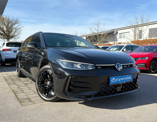 Vorne Volkswagen Passat Variant 2026 R-Line 2.0 TDI SCR 4MOTION 193 DSG