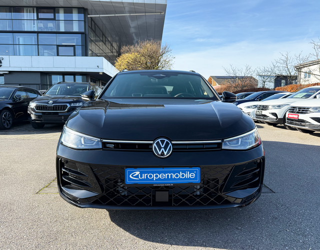 Vorne Volkswagen Passat Variant 2026 R-Line 2.0 TDI SCR 4MOTION 193 DSG