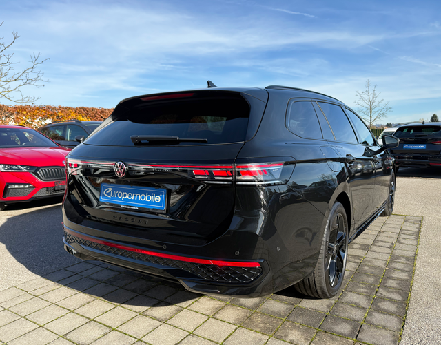 Hinten Volkswagen Passat Variant 2026 R-Line 2.0 TDI SCR 4MOTION 193 DSG