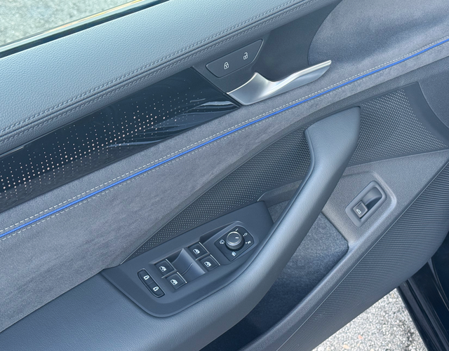 Fahrertür Volkswagen Passat Variant 2026 R-Line 2.0 TDI SCR 4MOTION 193 DSG