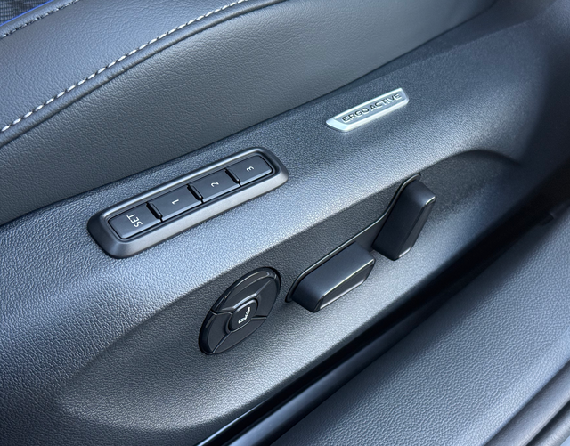 Fahrersitz elektrisch Volkswagen Passat Variant 2026 R-Line 2.0 TDI SCR 4MOTION 193 DSG