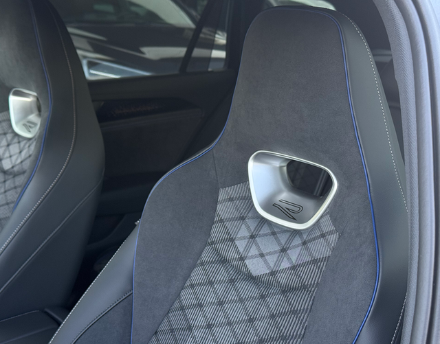 Vordersitze Polsterung Volkswagen Passat Variant 2026 R-Line 2.0 TDI SCR 4MOTION 193 DSG