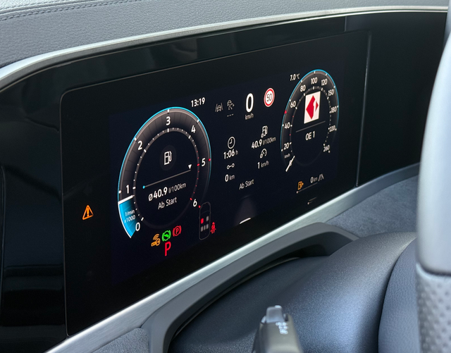 Digitales Cockpit Volkswagen Passat Variant 2026 R-Line 2.0 TDI SCR 4MOTION 193 DSG
