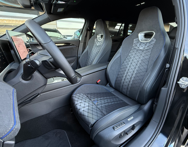 Vordersitze Polsterung Volkswagen Passat Variant 2026 R-Line 2.0 TDI SCR 4MOTION 193 DSG