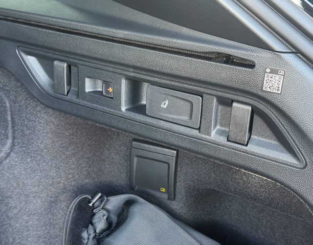 Kofferraum Highlights Volkswagen Passat Variant 2026 R-Line 2.0 TDI SCR 4MOTION 193 DSG