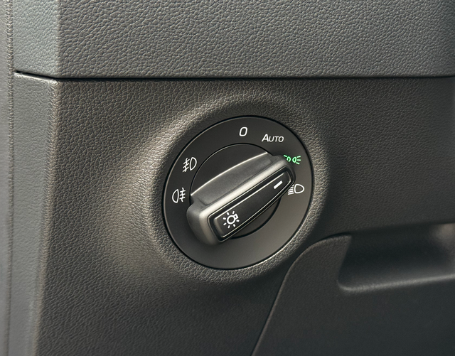 Lichtschalter Skoda Karoq SELECTION 1.5 TSI 110kW DSG