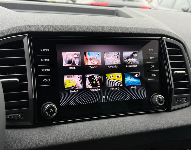 Touchscreen Display Skoda Karoq SELECTION 1.5 TSI 110kW DSG