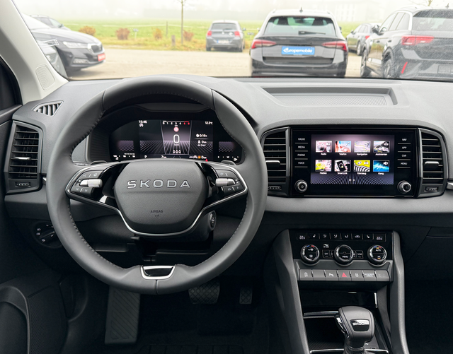 Innenraum Skoda Karoq SELECTION 1.5 TSI 110kW DSG
