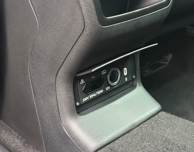 Innenraum Highlights Skoda Karoq SELECTION 1.5 TSI 110kW DSG