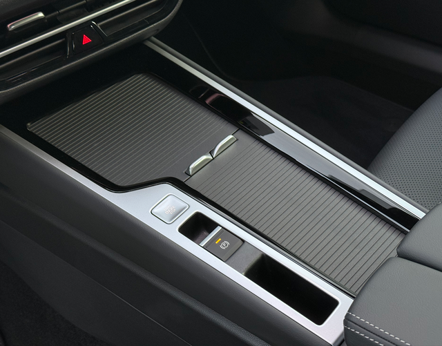 Innenraum Highlights Volkswagen Passat Variant 2026 R-Line 2.0 TDI SCR 4MOTION 193 DSG 