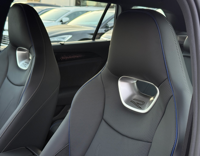 Vordersitze Polsterung Volkswagen Passat Variant 2026 R-Line 2.0 TDI SCR 4MOTION 193 DSG 