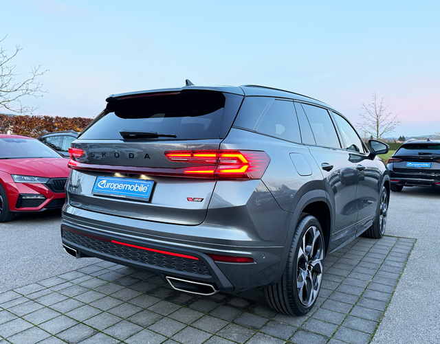 Hinten Skoda Kodiaq 2026 H10 RS 2.0 TSI 195kW 4x4 DSG