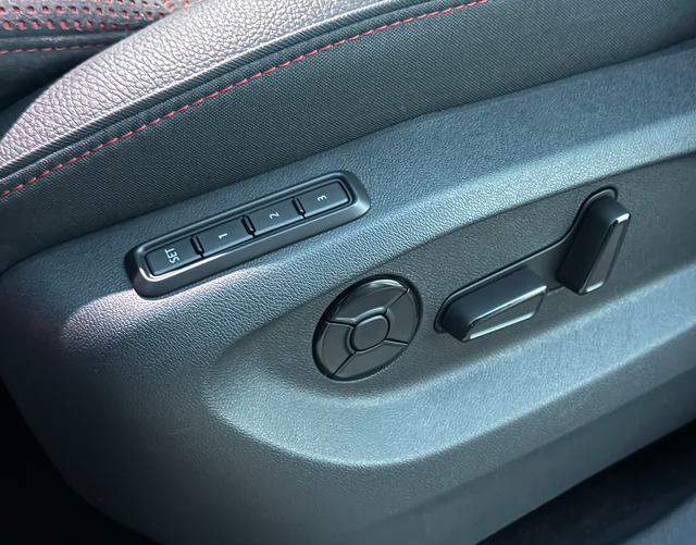 Fahrersitz elektrisch Skoda Kodiaq 2026 H10 RS 2.0 TSI 195kW 4x4 DSG