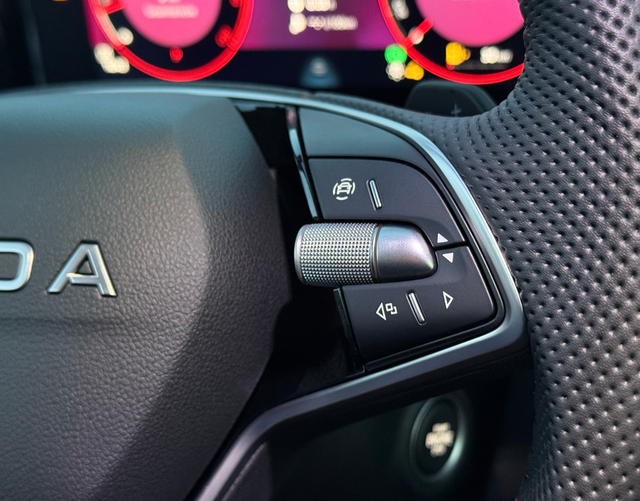 Multifunktionslenkrad Skoda Kodiaq 2026 H10 RS 2.0 TSI 195kW 4x4 DSG