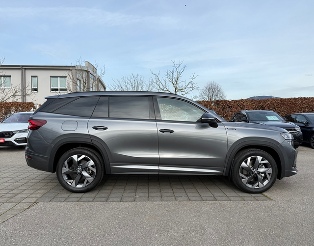 Beifahrerseite Skoda Kodiaq H10 SPORTLINE 2.0 TDI DSG 4x4 142 kW