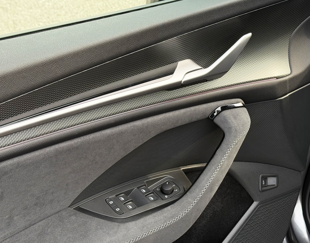 Fahrertür Highlights Skoda Kodiaq H10 SPORTLINE 2.0 TDI DSG 4x4 142 kW