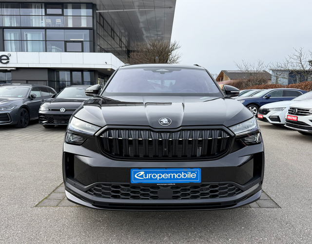 Vorne Skoda Kodiaq SPORTLINE 2.0 TDI DSG 4x4 142 kW