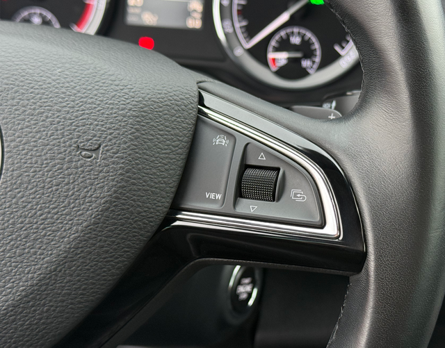 Multifunktionslenkrad Skoda Karoq Style PREMIUM