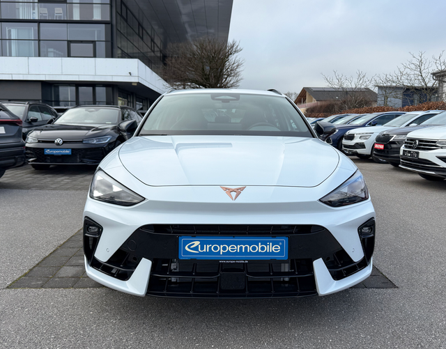 Vorne Cupra Leon Sportstourer VZ EXTREME 2.0 TSI 245 kW DSG 4DRIVE
