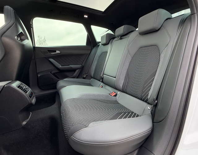 Rücksitzbank Cupra Leon Sportstourer VZ EXTREME 2.0 TSI 245 kW DSG 4DRIVE
