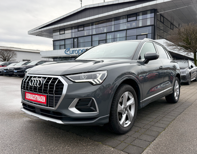Vorne Audi Q3 advanced 35 TFSI S tronic