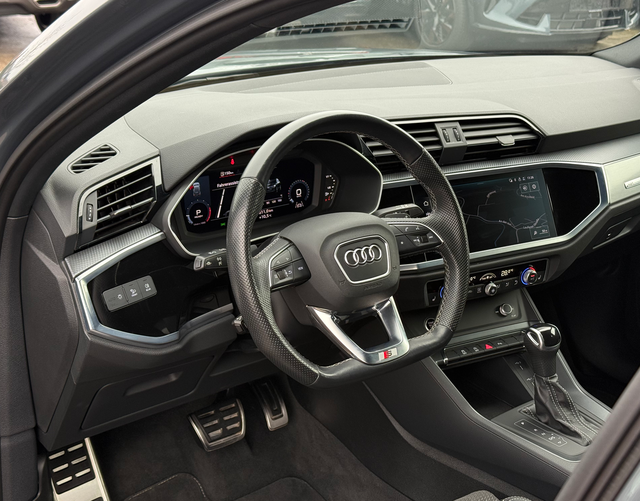 Interieur Audi Q3 advanced 35 TFSI S tronic