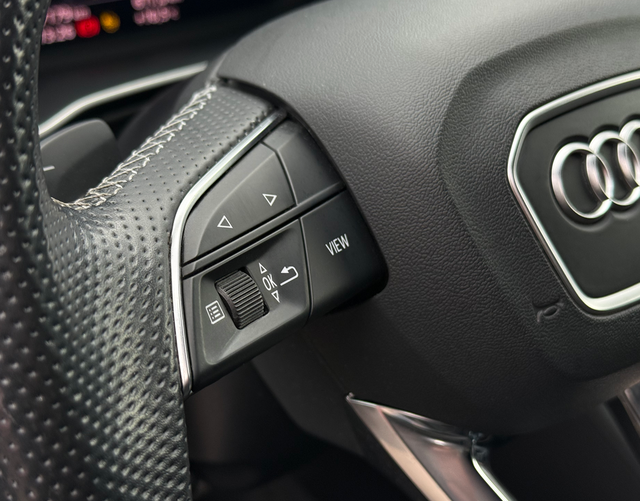 Multifunktionslenkrad Audi Q3 advanced 35 TFSI S tronic