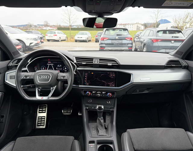 Innenraum Audi Q3 advanced 35 TFSI S tronic
