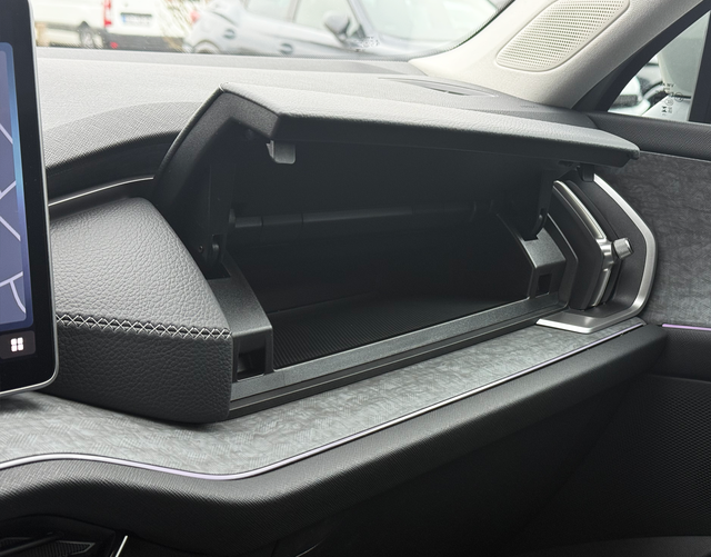 Innenraum Highlights Skoda Kodiaq SELECTION NAVI 2026 2.0 TDI 193 4x4 DSG