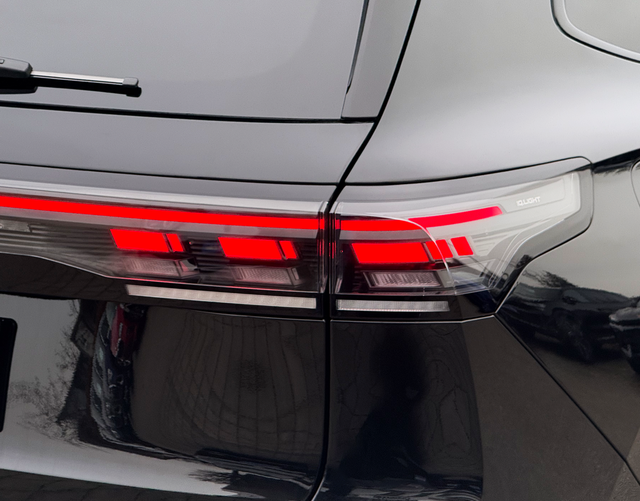 LED R&uuml;ckleuchte Volkswagen Tiguan 2026 H3 R-LINE 2.0 TDI SCR 193 DSG 4MOTION