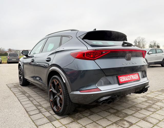 Hinten Cupra Formentor VZ (D2) 2.0 TSI 4Drive 310 PS DSG