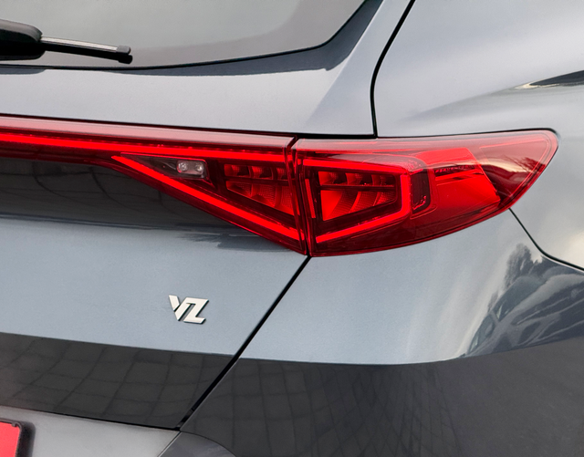 LED R&uuml;ckleuchte Cupra Formentor VZ (D2) 2.0 TSI 4Drive 310 PS DSG