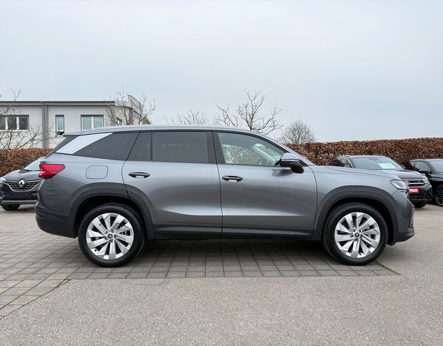 Beifahrerseite Skoda Kodiaq SELECTION NAVI 2026 2.0 TDI 193 4x4 DSG