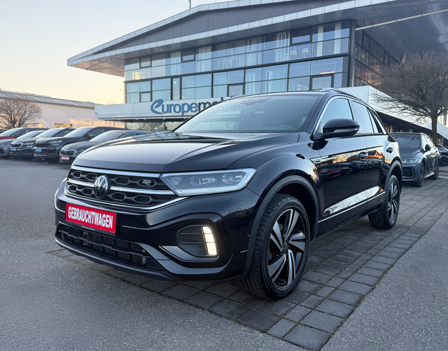 Vorne Volkswagen T-Roc R-LINE + 1.5 TSI OPF 150 DSG