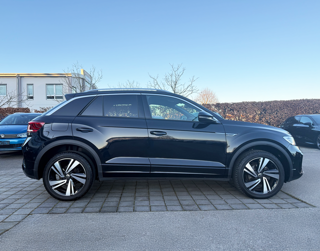 Beifahrerseite Volkswagen T-Roc R-LINE + 1.5 TSI OPF 150 DSG