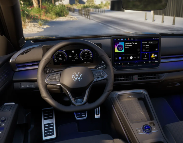 Volkswagen T-Roc R-Line 1.5 eTSI OPF DSG 150