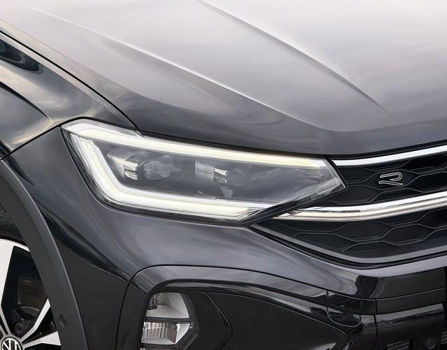 LED Scheinwerfer Volkswagen Taigo R-Line 1.5 TSI OPF 150 DSG