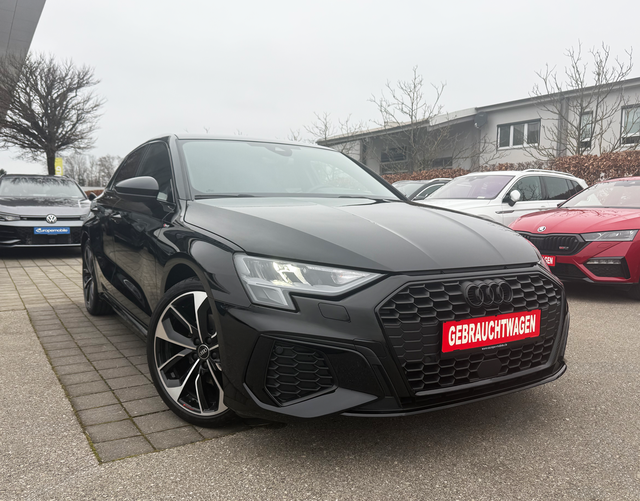 Vorne Audi A3 Sportback S-line 35 TDI S tronic