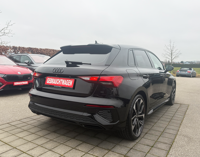 Hinten Audi A3 Sportback S-line 35 TDI S tronic