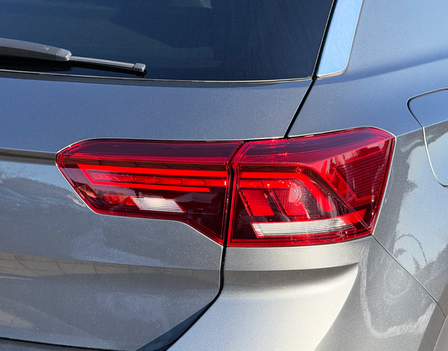 LED R&uuml;ckleuchte Volkswagen T-Roc Sport PLUS PAKET I 1.5 TSI 150 DSG