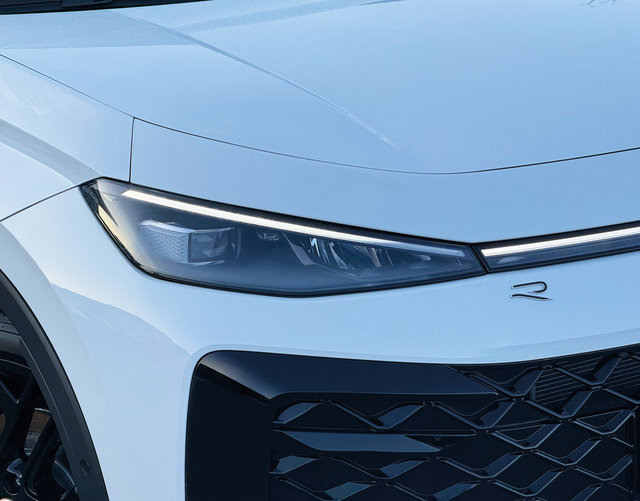 LED Scheinwerfer Volkswagen T-Roc R-Line 1.5 eTSI OPF DSG 