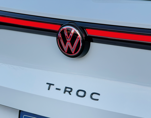 Logo Hinten Volkswagen T-Roc R-Line 1.5 eTSI OPF DSG 