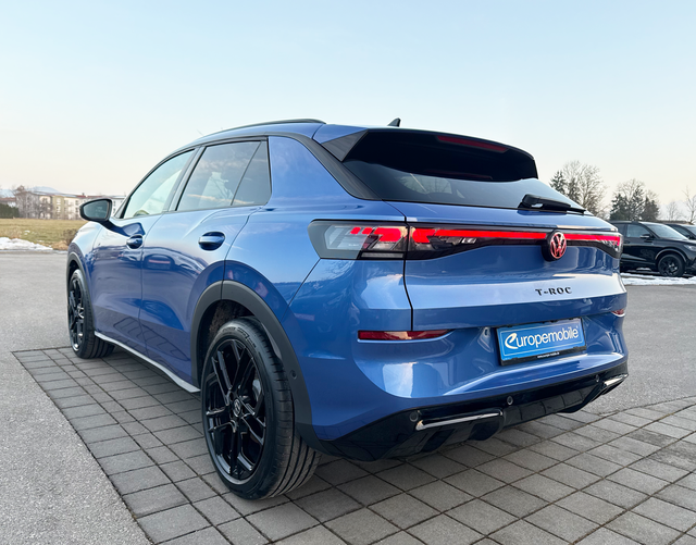 Hinten Volkswagen T-Roc R-Line 1.5 eTSI OPF DSG 