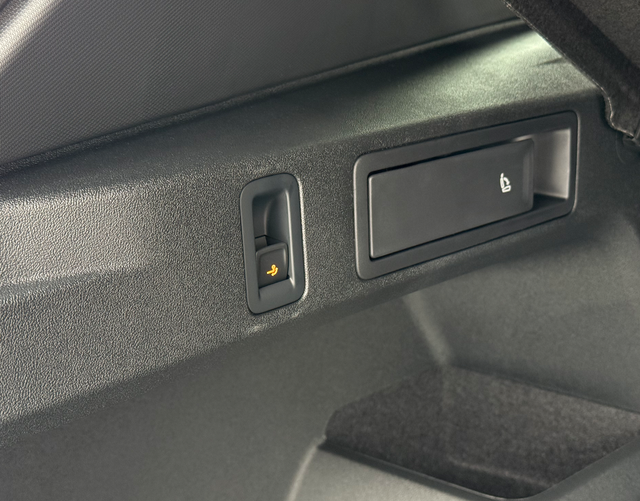 Kofferraum Highlights Volkswagen Tiguan R-LINE 2.0 TDI SCR 193 DSG 4MOTION