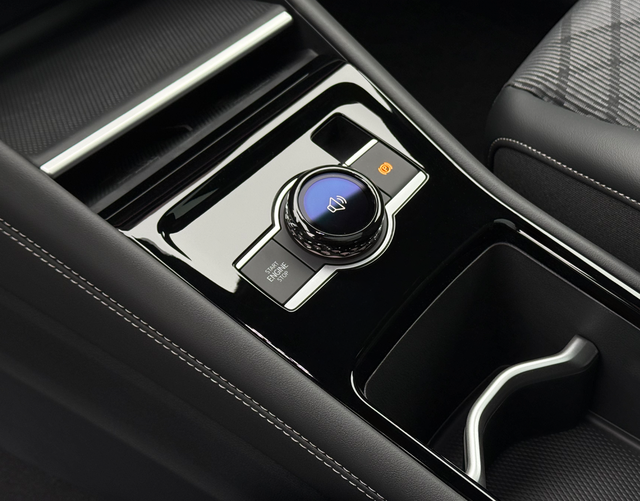 Innenraum Highlights Volkswagen Tiguan R-LINE 2.0 TDI SCR 193 DSG 4MOTION