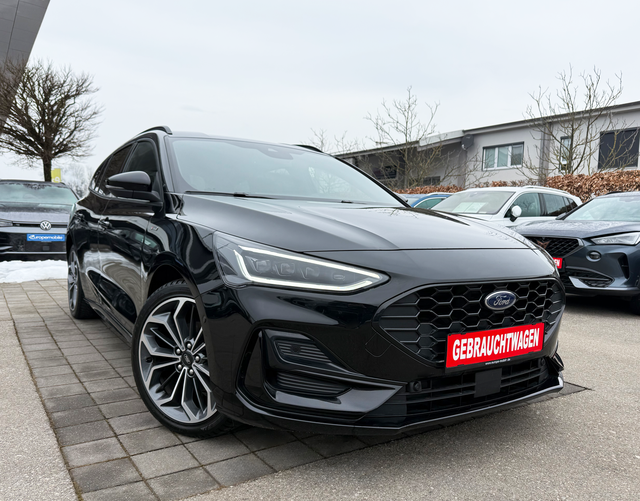 Vorne Ford Focus Turnier ST-Line X