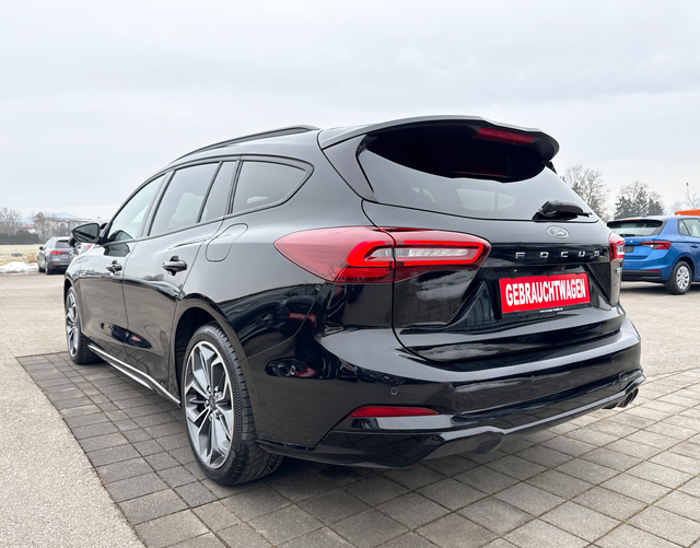 Hinten Ford Focus Turnier ST-Line X