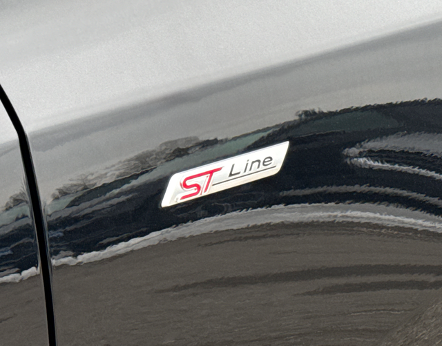 Logo Ford Focus Turnier ST-Line X