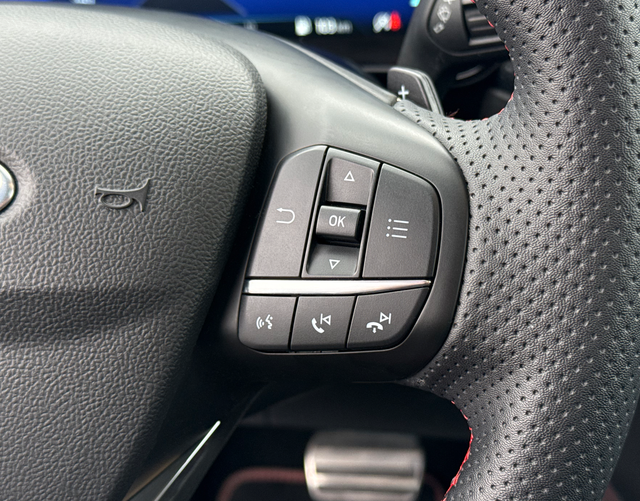 Multifunktionslenkrad Ford Focus Turnier ST-Line X