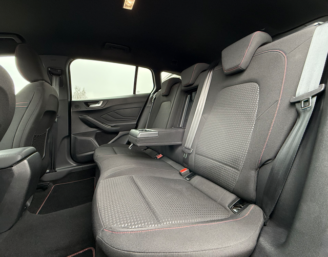 R&uuml;cksitzbank Ford Focus Turnier ST-Line X